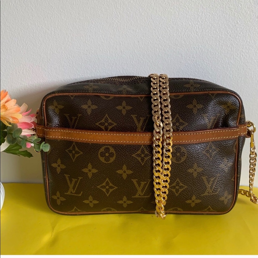 Authentic Louis Vuitton crossbody